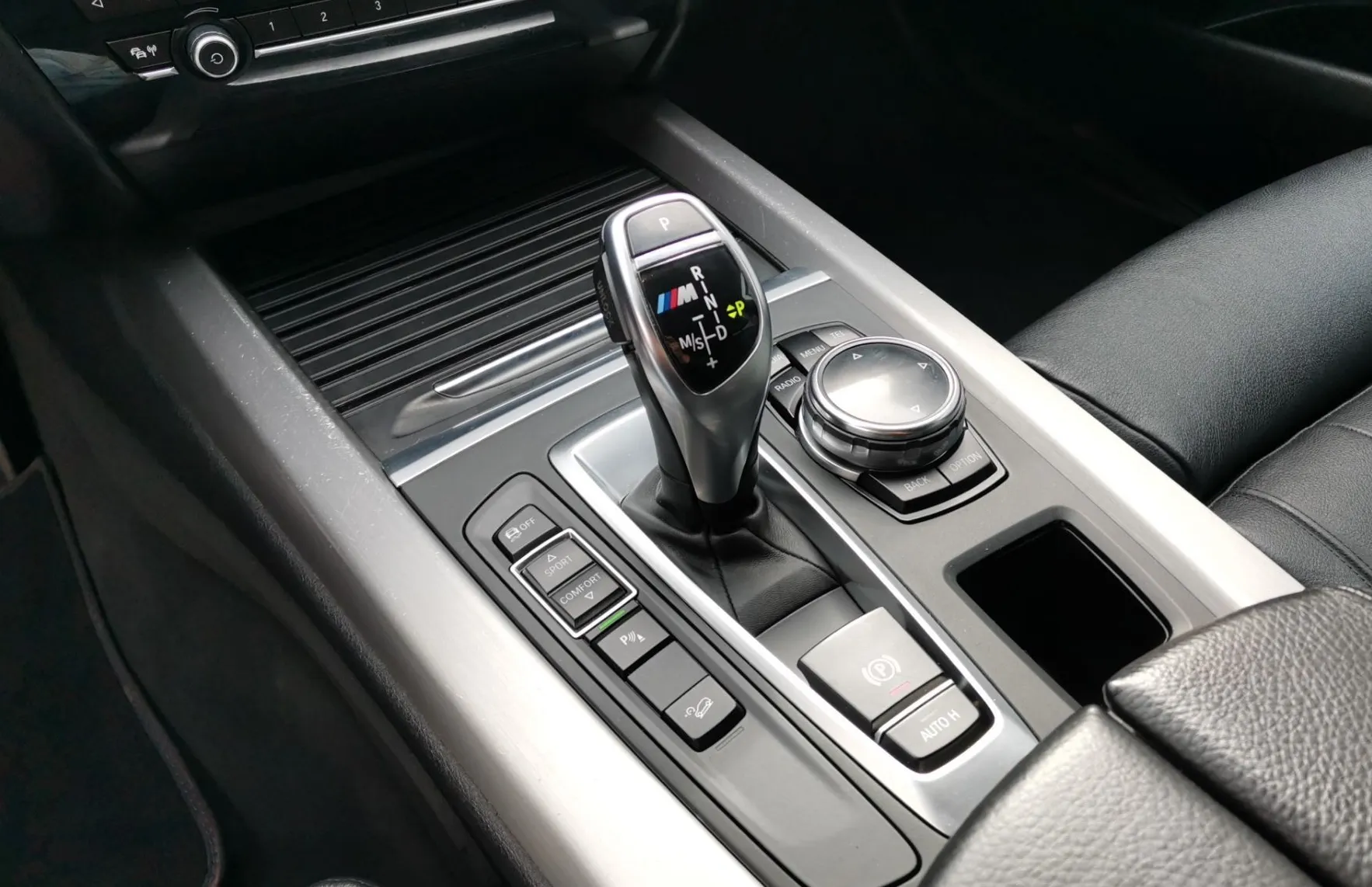 Zunanja slika - BMW X5 - serija : M50d FULL LED SOFT CLOSE HEAD-UP HARMAN KARDON KAM - 13