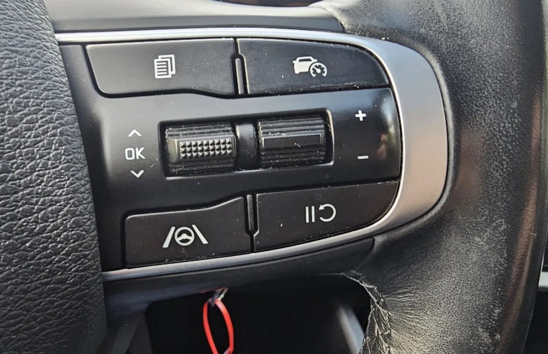Zunanja slika - KIA Sportage - 1.6CRDi StyleDCT|fuLED|AC|kamera|NAVI|ASSIS|71tKM - 16