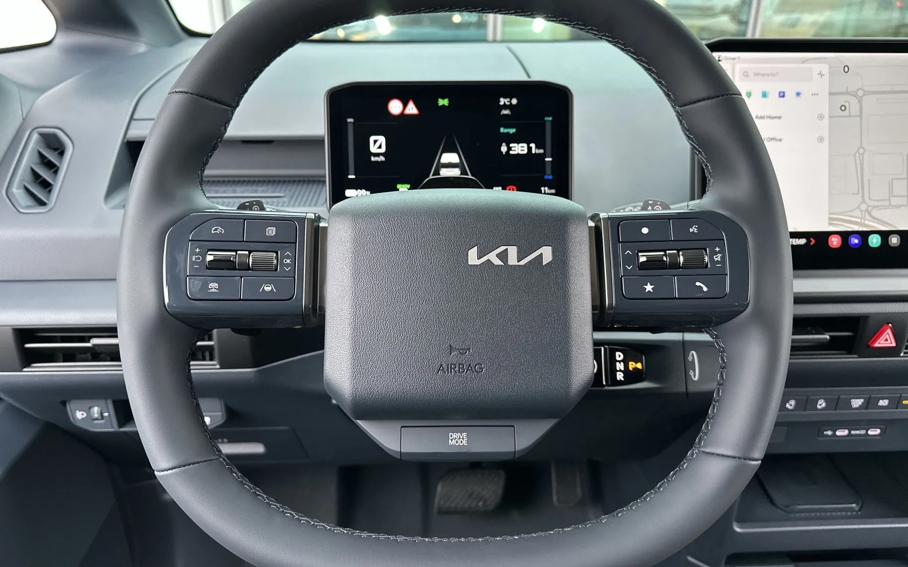 Zunanja slika - KIA PV5 - 71.2 kWh baterija 120 kW 163 KS  Quantum - 11