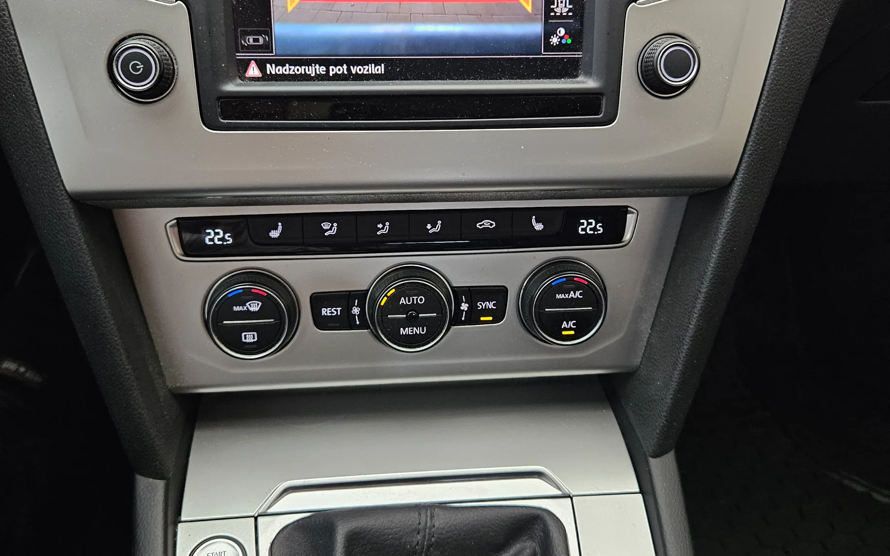 Notranja slika - Volkswagen Passat - Variant 2,0 TDI BMT Highline - 10