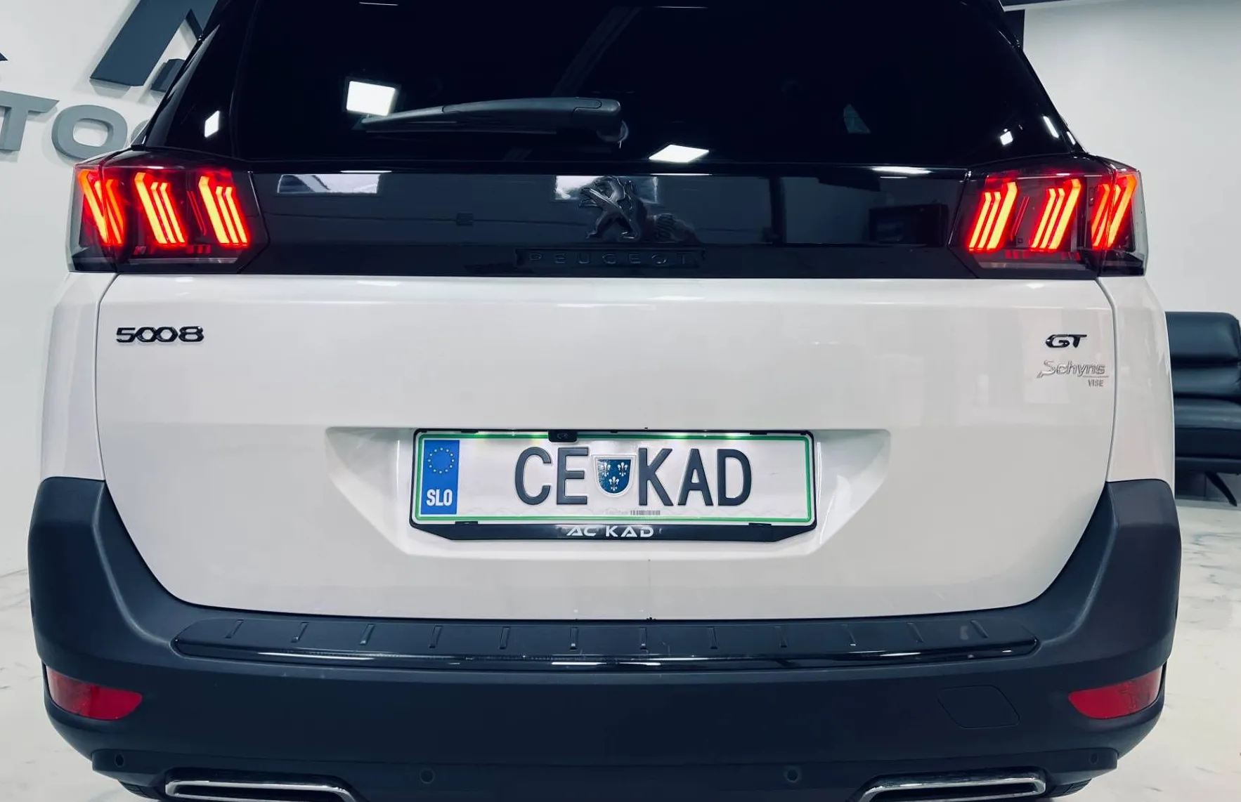 Zunanja slika - Peugeot 5008 - 1.5 -GT-7 SED-360 KAMERA-ACC-FULL LED - 6
