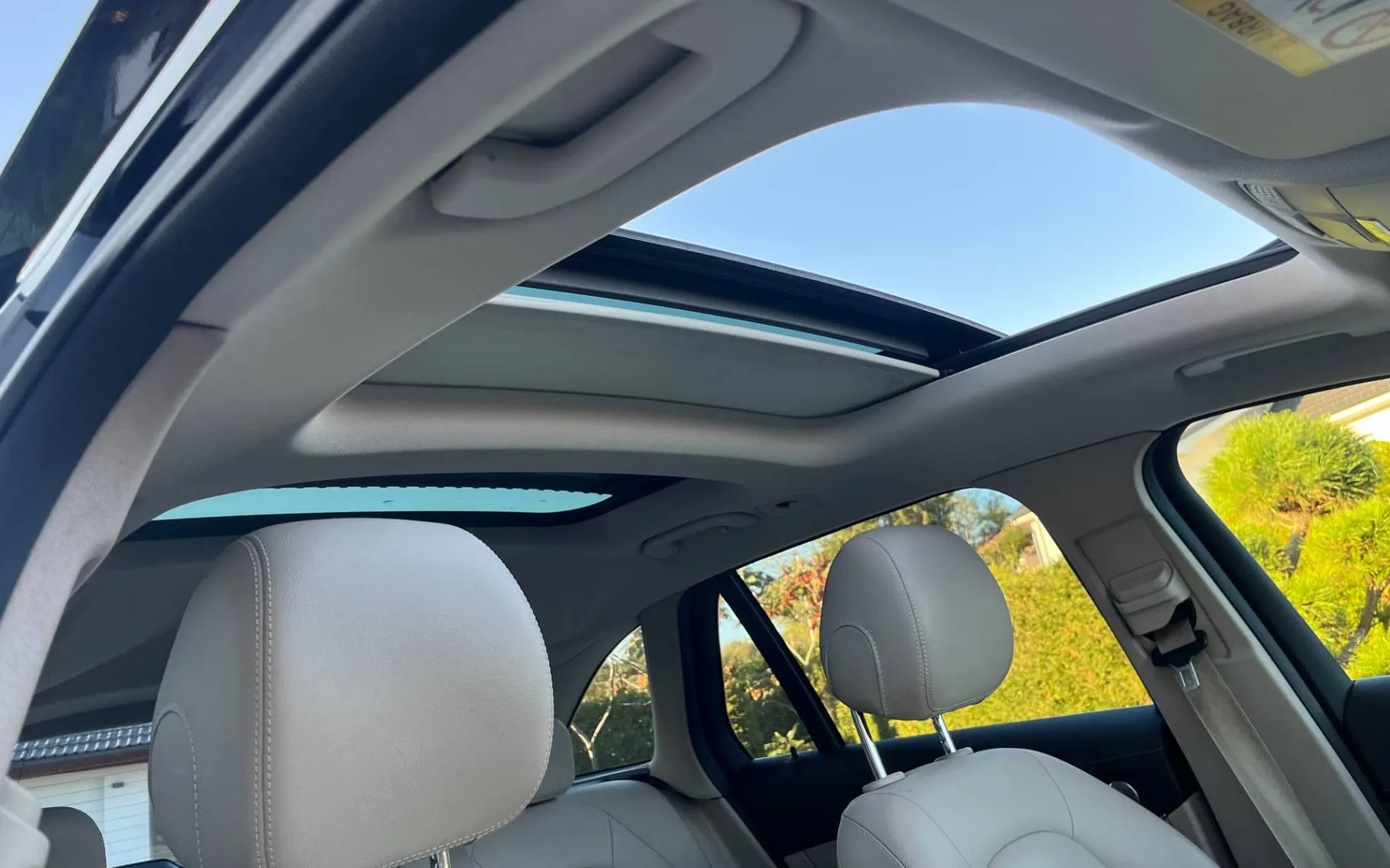 Notranja slika - Mercedes-Benz GLC-Razred - GLC 250 d 4MATIC Avt.-LED-NAVI-PANO-ALU-ODLIČEN - 12