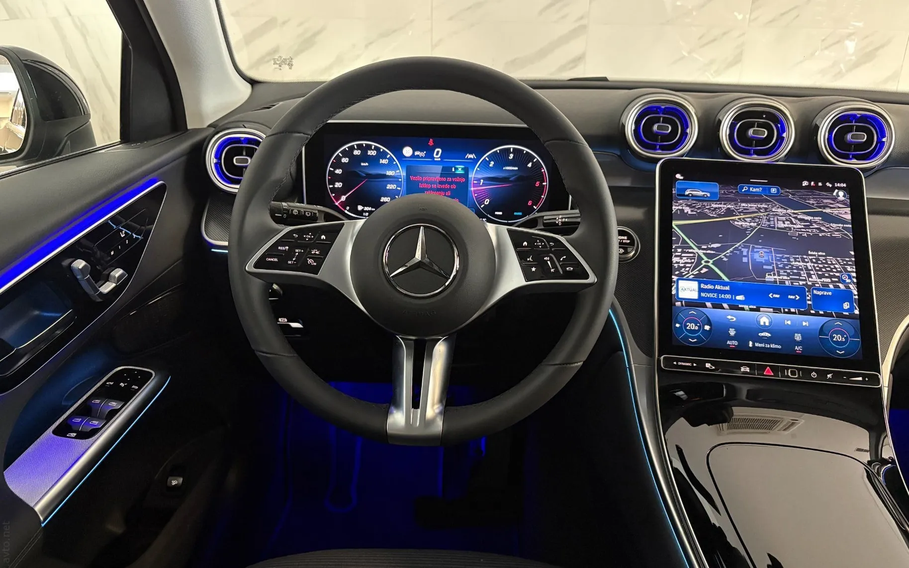 Notranja slika - Mercedes-Benz GLC-Razred - 220d Avantgarde|4Matic|ACC|Slo|Memory|360K|Gretje - 10