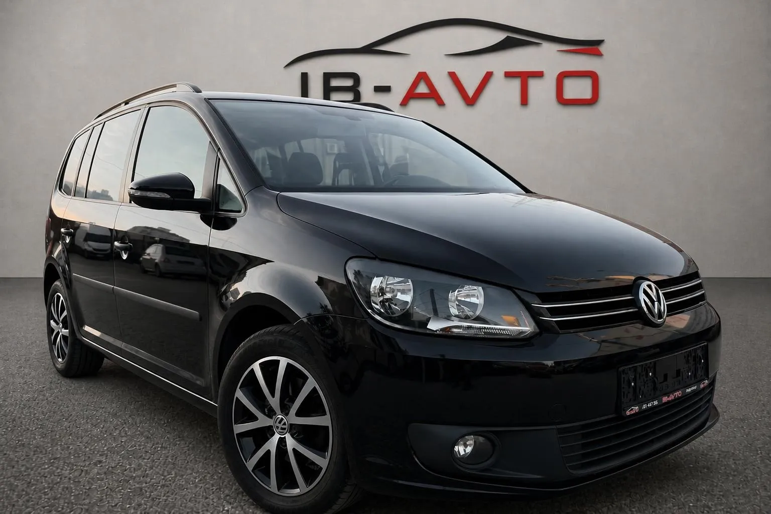 Zunanja slika - Volkswagen Touran - 1.6 TDI  7-Sedežev - 2