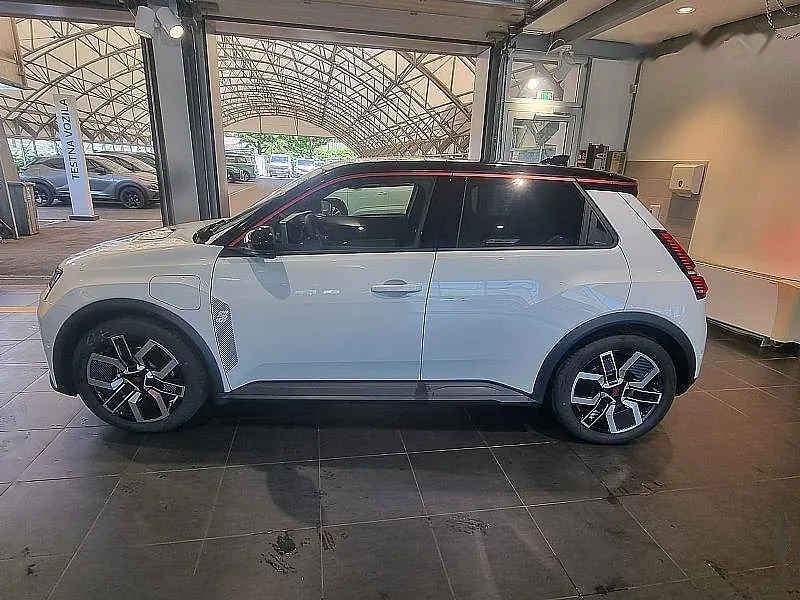 Zunanja slika - Renault 5 E-Tech Electric - Techno EV52 110kW - 3