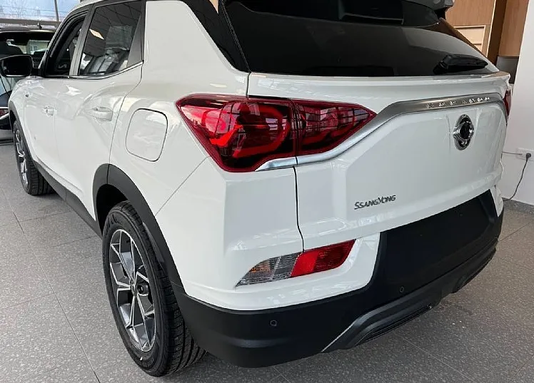 Zunanja slika - SsangYong Korando - 1.5 T-GDI Premium 4WD A T - 4