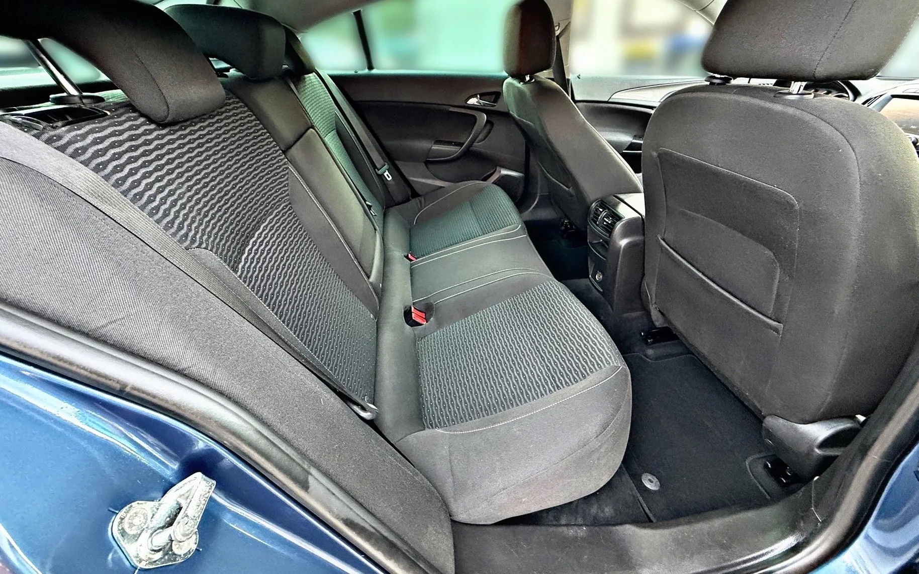Notranja slika - Opel Insignia - 1.6 CDTI-LIMUZINA-BI-XENON-NAVI-18ALU... - 12