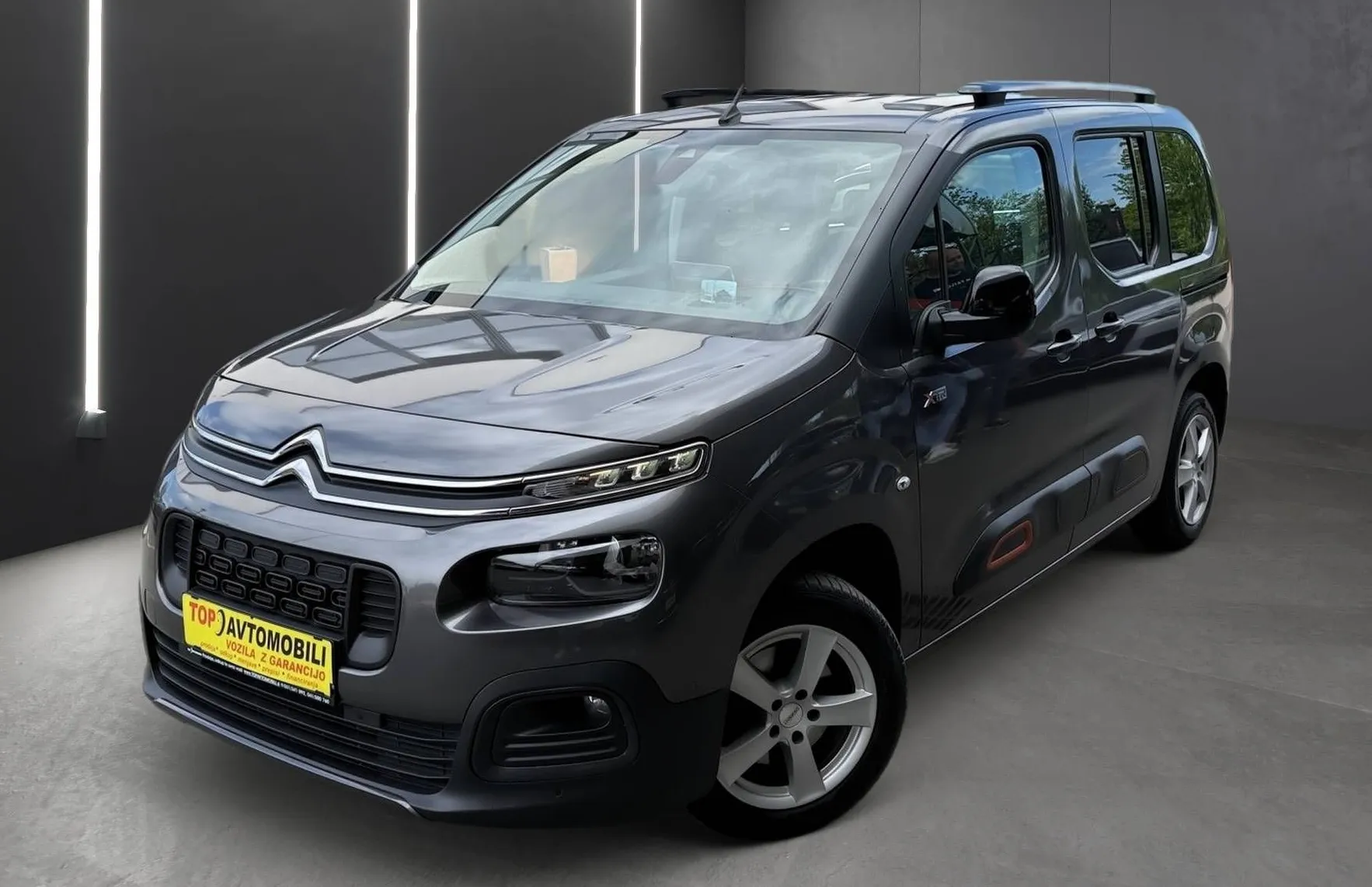 Zunanja slika - Citroën Berlingo - 1.5 HDI  AUT XTR -line  odličen - 2