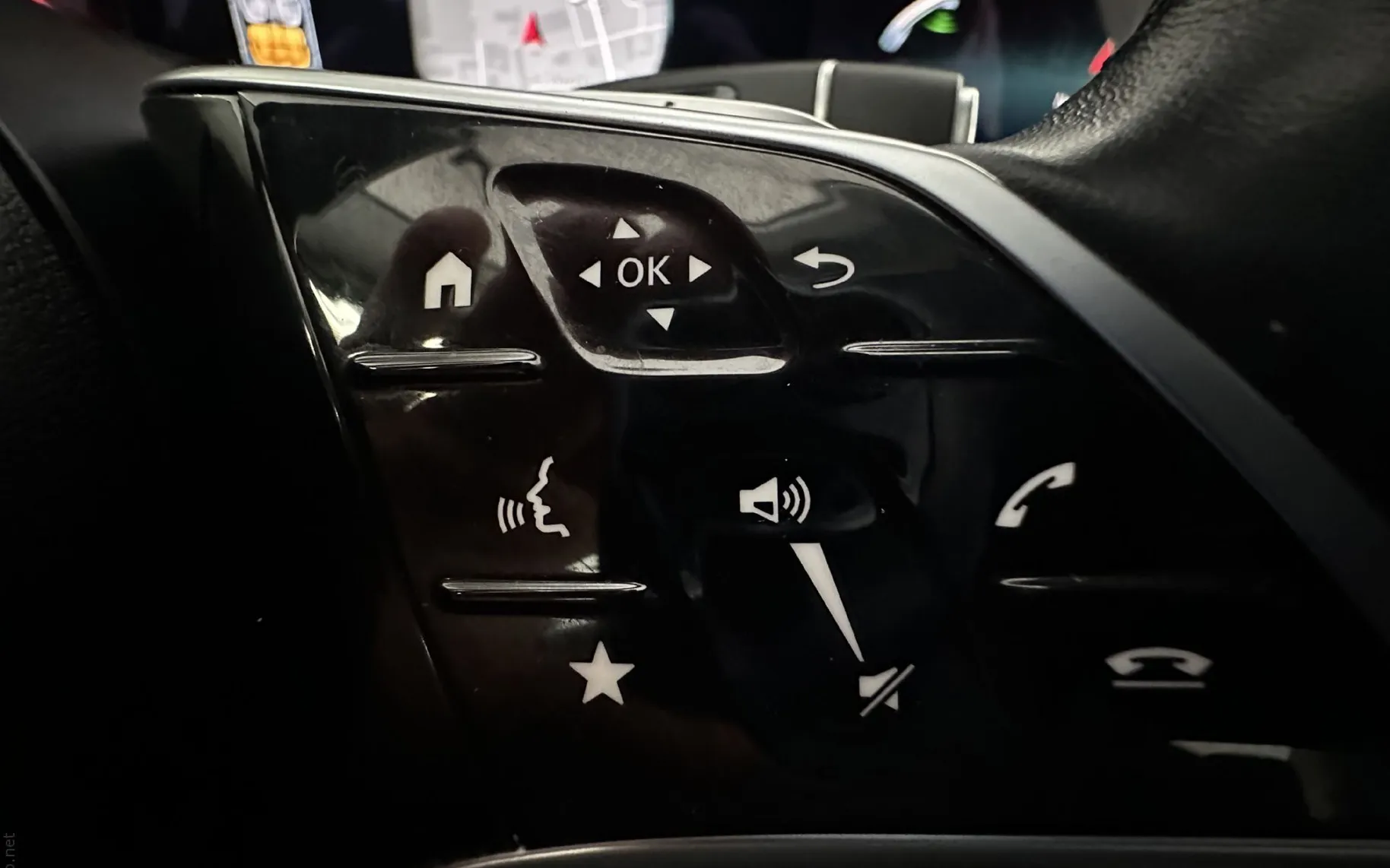 Zunanja slika - Mercedes-Benz E-Razred - E 400 d 4MATIC.KAMERA.USNJE.ACC.ZRAČ.VZMETENJE.LE - 8