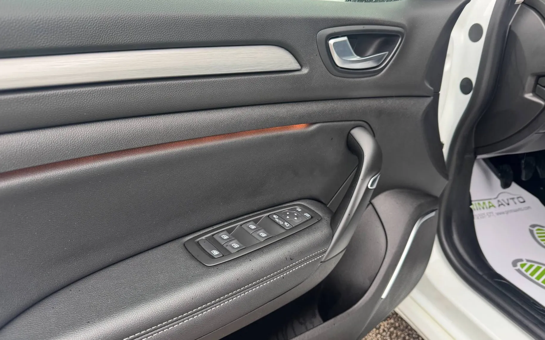 Zunanja slika - Renault Mégane - Megane INTENS°1.5 DCI°1.LAST°SLO°ALKANTARA°DIG.ŠT°91000.. - 16