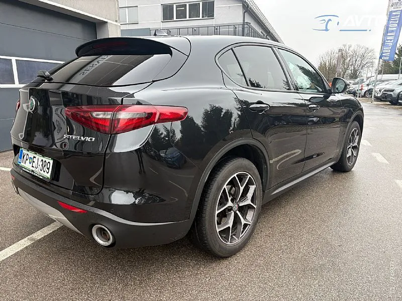 Zunanja slika - Alfa Romeo Stelvio - Q4 2,2 Diesel 210 Business Avt. - 2