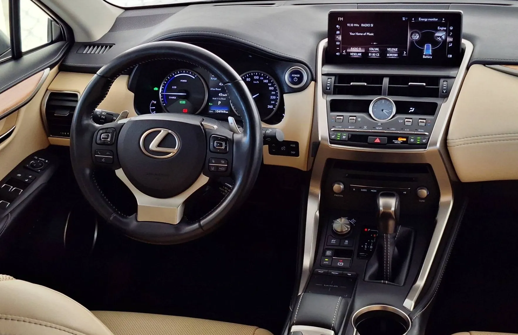 Zunanja slika - Lexus NX - 300h AWD Luxury•GRETJE•HLAJENJE SEDEŽEV•ACC•KAMERA - 10