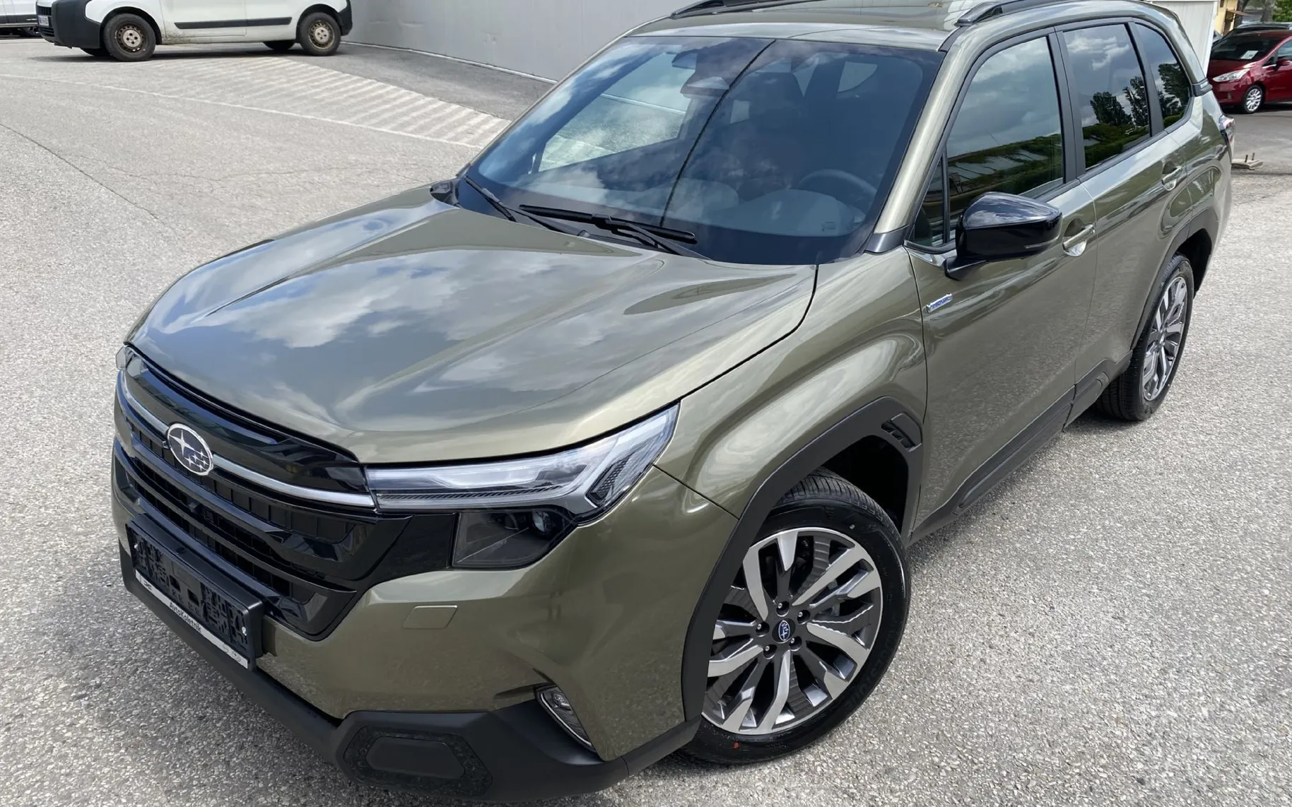 Zunanja slika - Subaru Forester - 2.0i CVT 4WD Lineartronic PREMIUM - 1