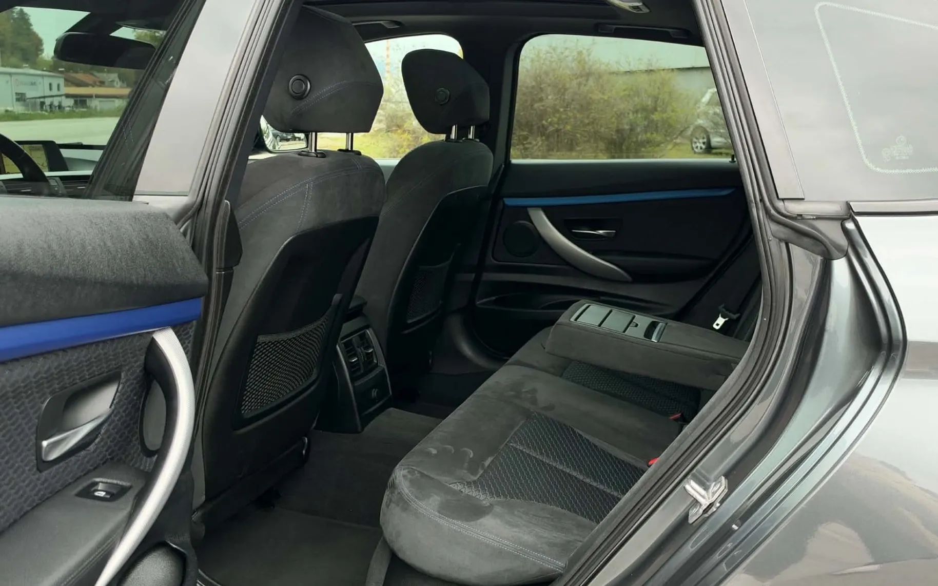 Notranja slika - BMW serija 3 Gran Turismo: - 318d-GT-M PAKET-PANORAMA-LIZING ZA TUJCE-PDC- - 9