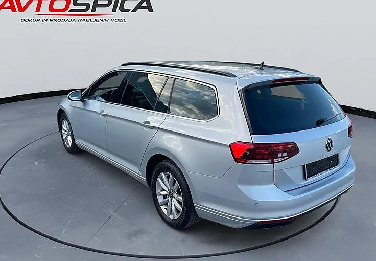 Zunanja slika - Volkswagen Passat - Variant 2.0 TDI  Elegance DSG -NAVI-F1-USNJE-KAM- - 3
