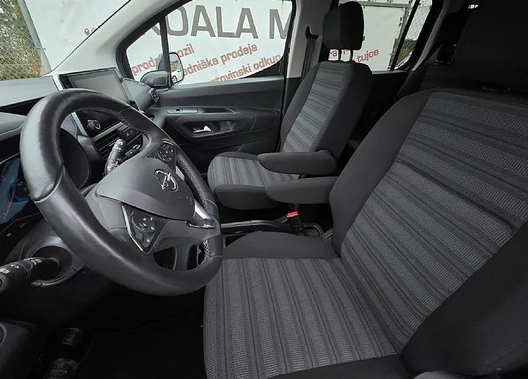 Zunanja slika - Opel Combo - 1.5 DIESEL 96KW EDITION AVT. KAMERA-SAMO 36506KM - 12
