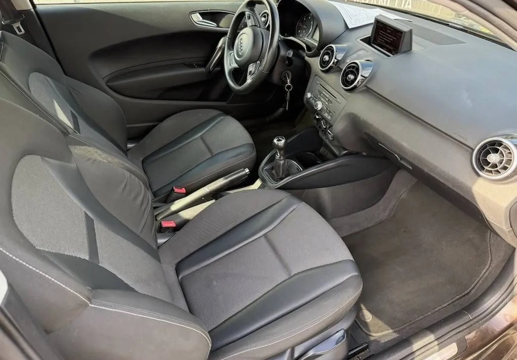 Notranja slika - Audi Q2 - 1.6 TDI OPR. VELIK SERVIS POLOG 1100 - 10