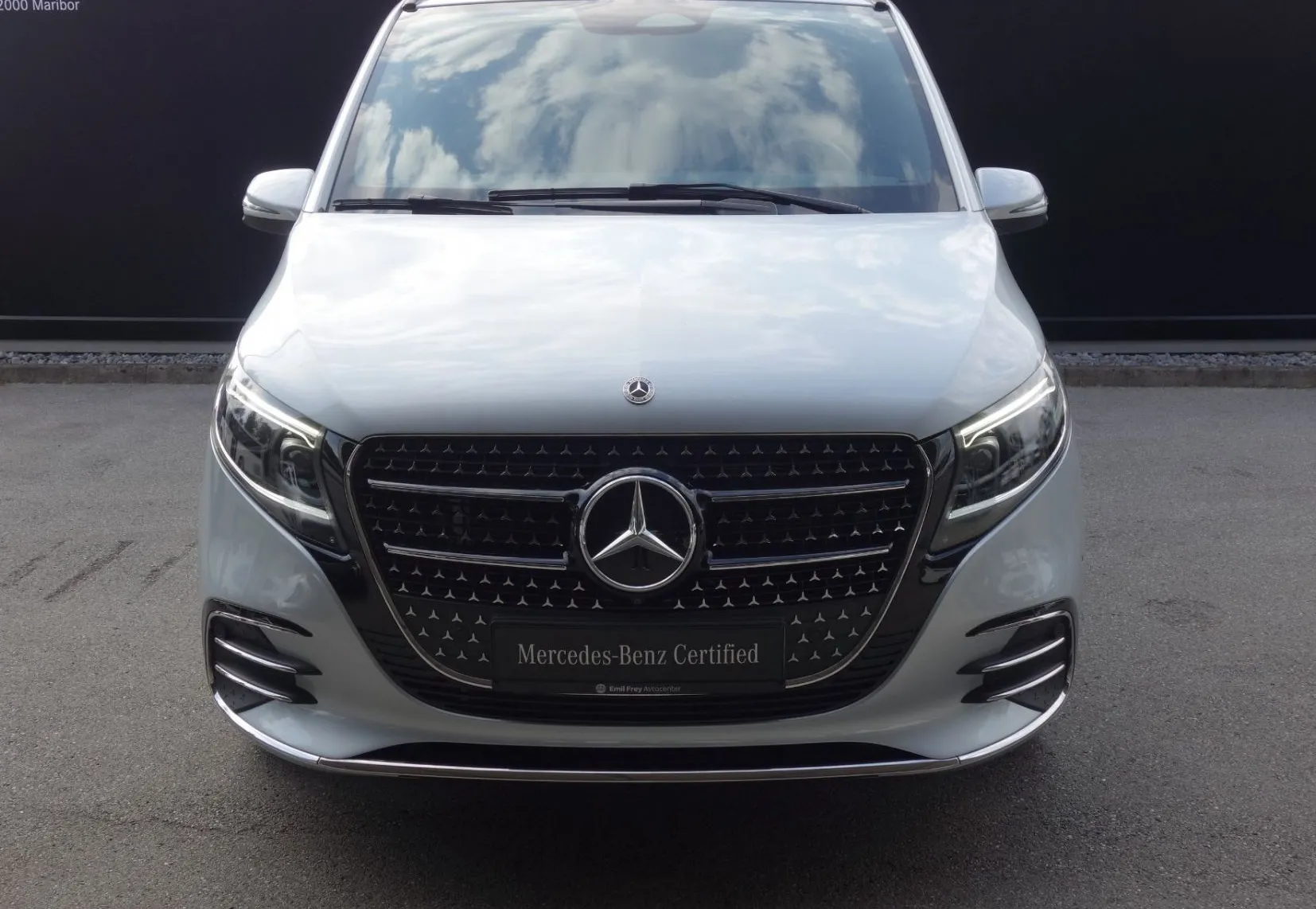 Zunanja slika - Mercedes-Benz V-Razred - V 300 d 4MATIC Style dolgi Avt. - 3