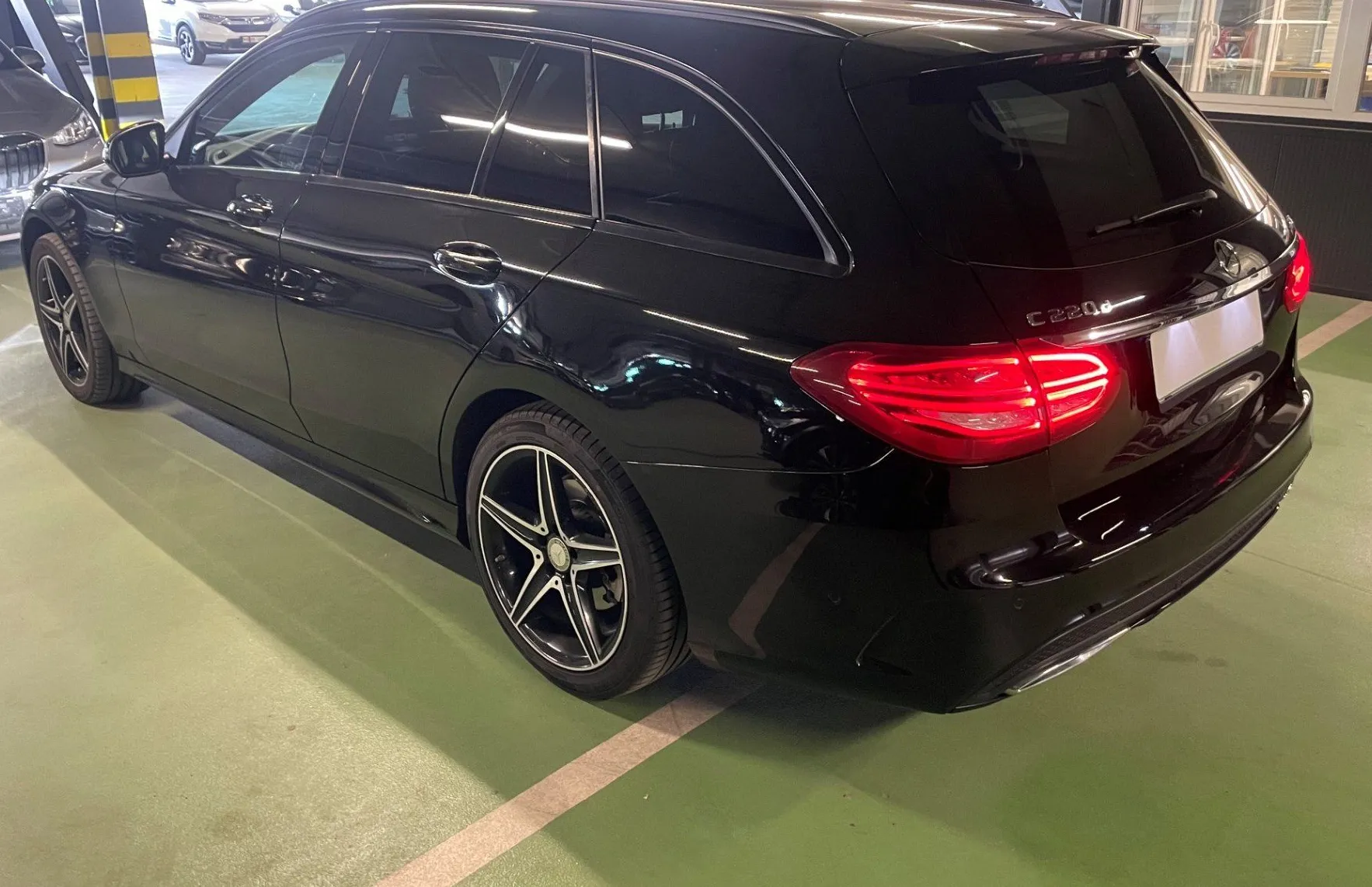 Zunanja slika - Mercedes-Benz C-Razred - C 220 d 4MATIC AMG Line Avt. LED.NAVI.USNJE.OGR.SE - 4