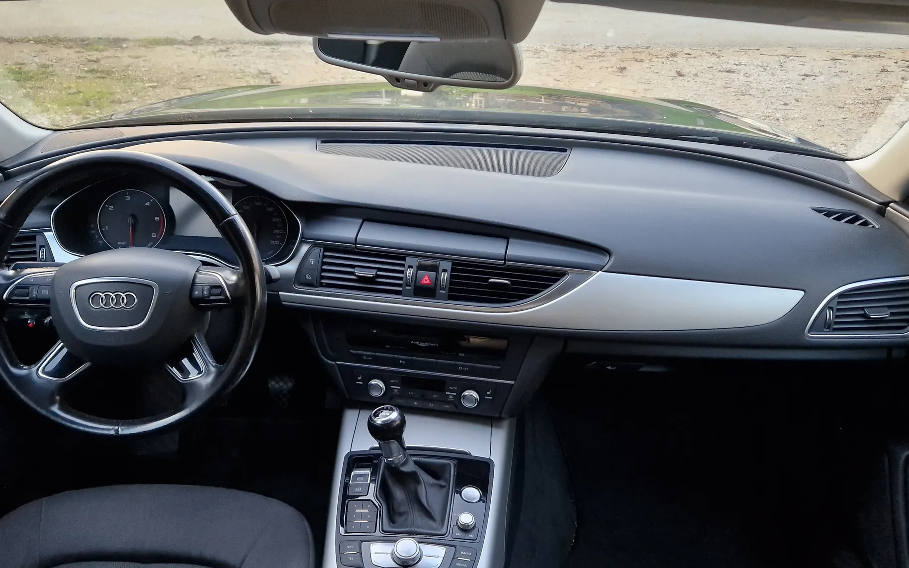 Notranja slika - Audi A6 - Avant 2.0 TDI Ultra 190 KS - 8