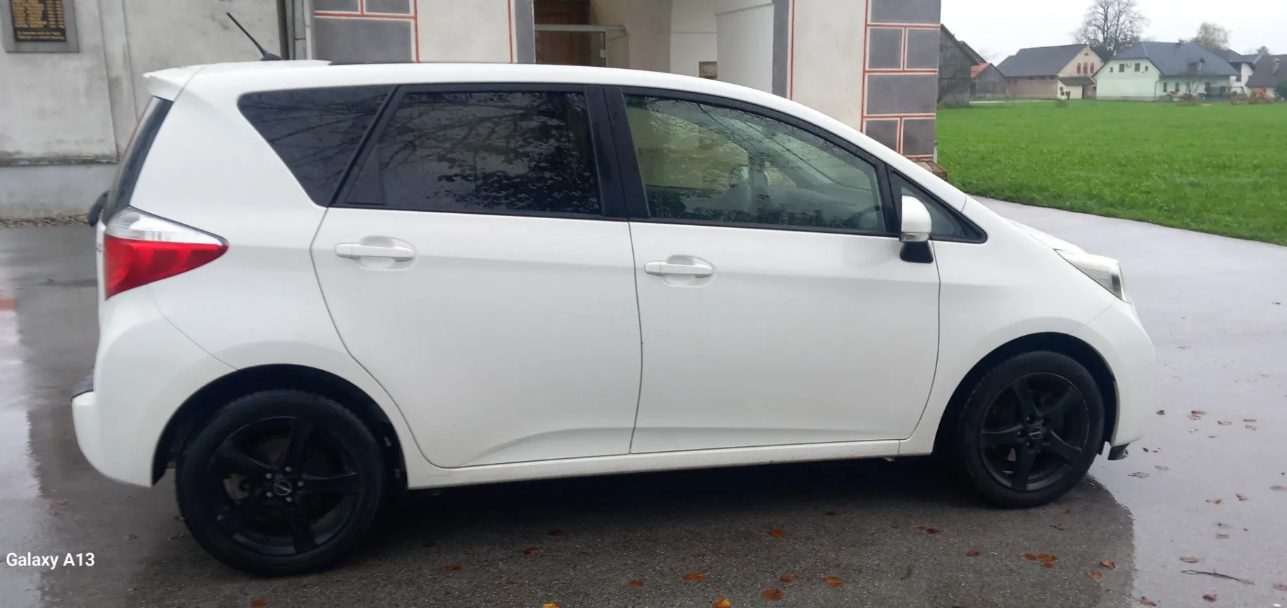 Zunanja slika - Toyota Verso - -S - 9