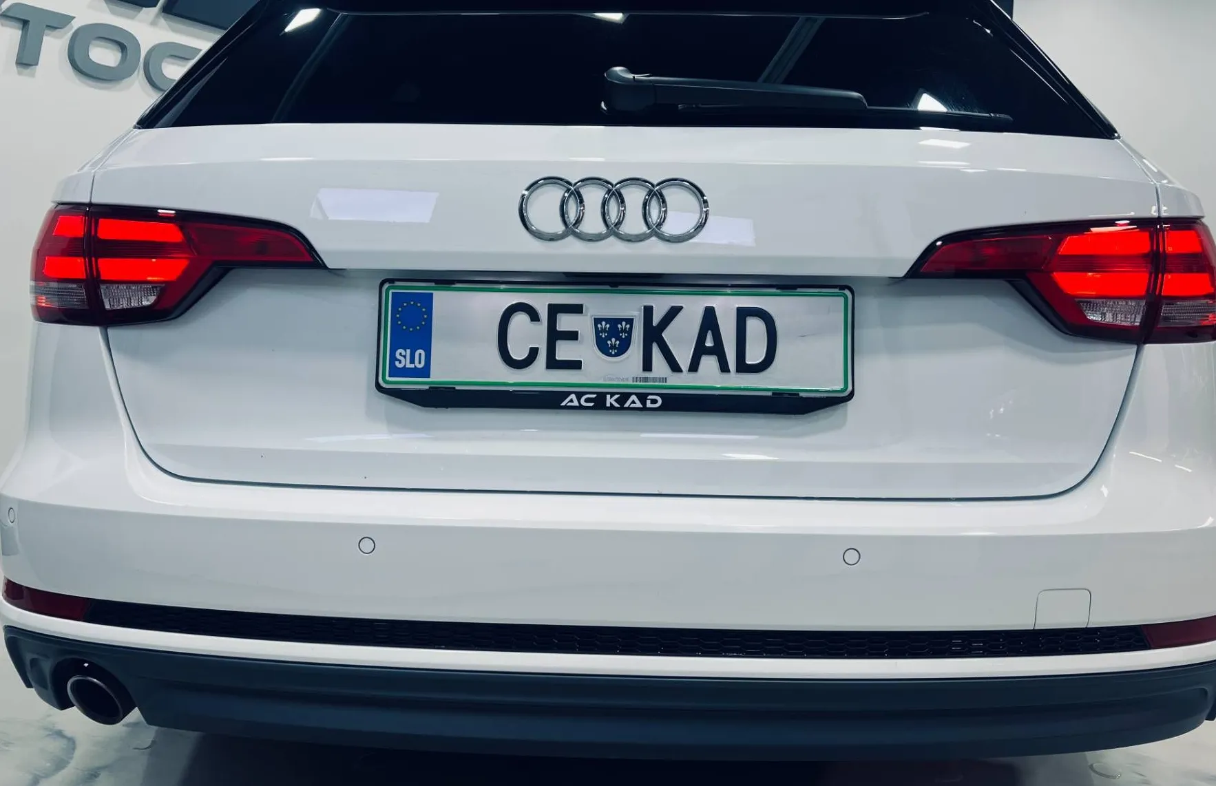 Zunanja slika - Audi A4 - Avant 2.0 TDI S-Line 110  150  PDC-NAVI-ALU18-XENON - 6