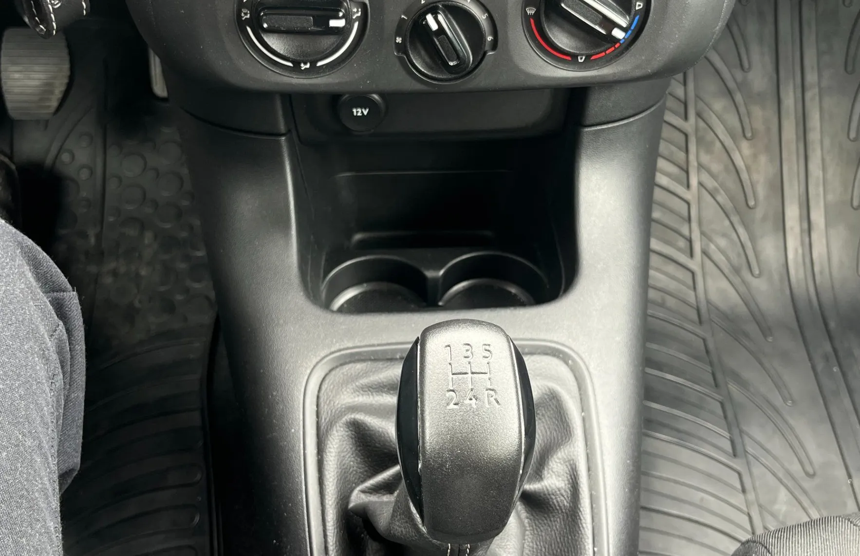 Zunanja slika - Citroën C3 - 1.2 PureTech 83 Feel SAMO 45.000 KM. LED. - 18