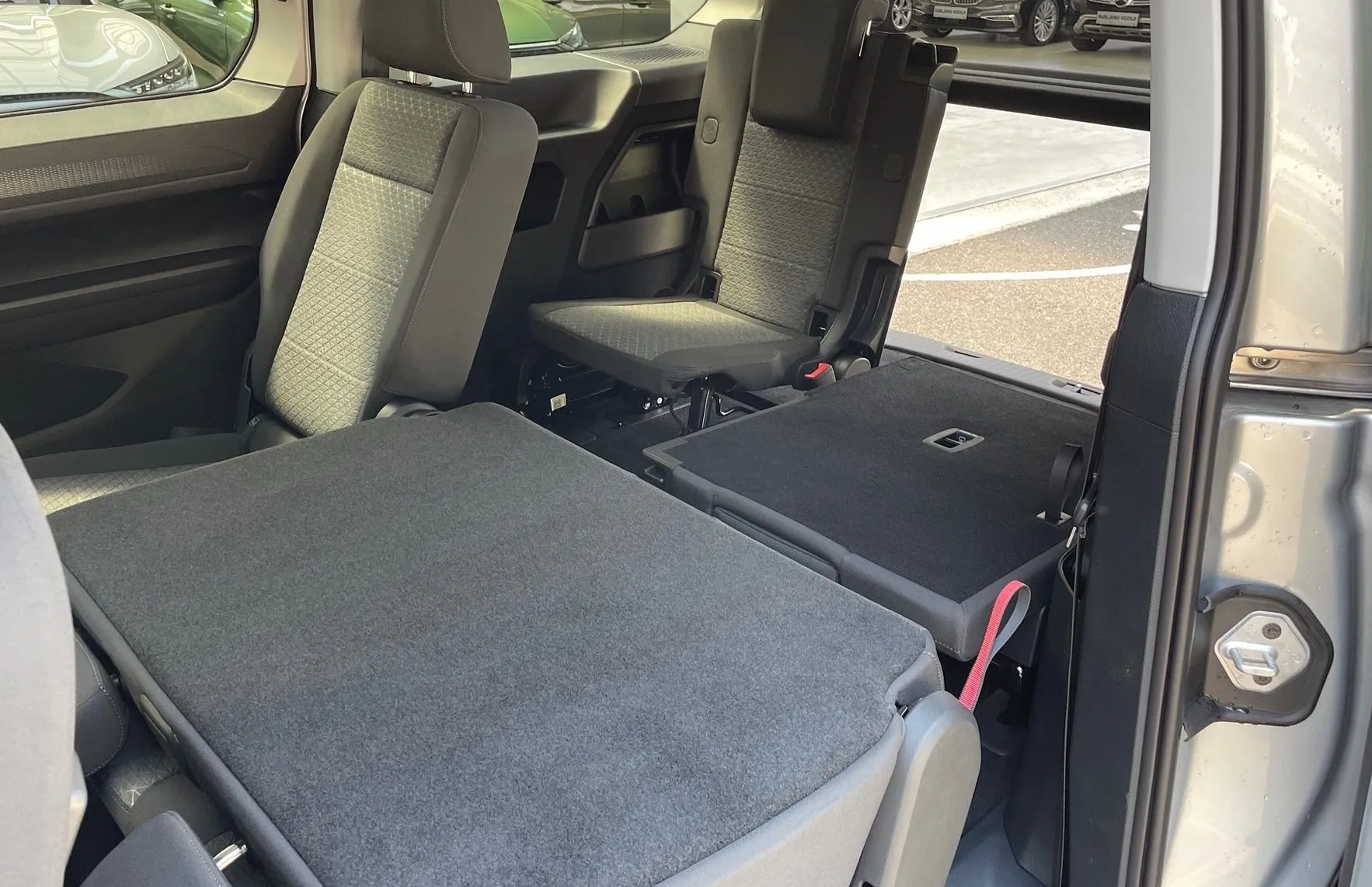 Zunanja slika - Ford Tourneo Connect - TITANIUM 1.5 EcoBoost 115KM A7 L2 7 SEDEŽI - 11