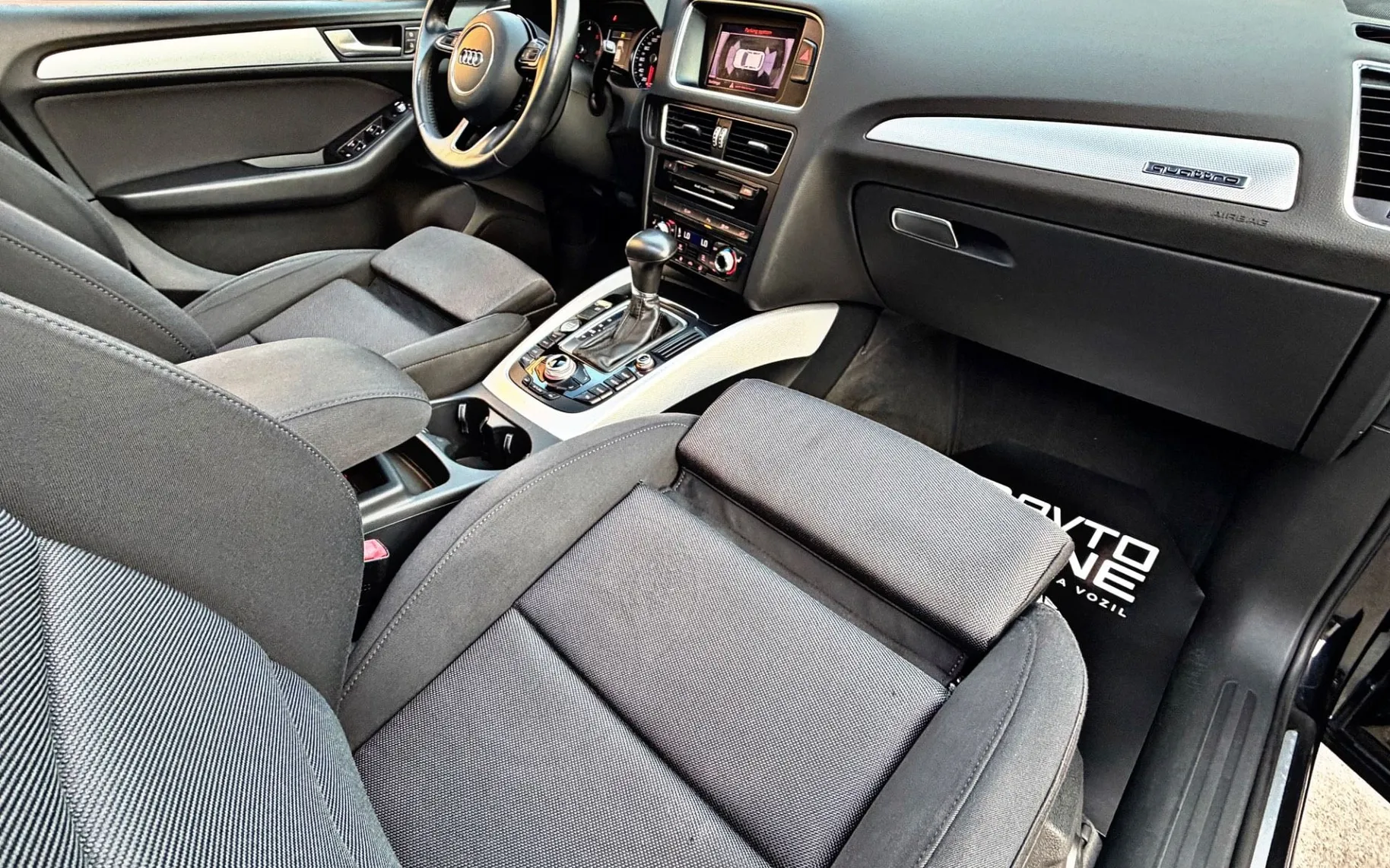 Notranja slika - Audi Q5 - QUATTRO 3.0 TDI S-TRONIC•S LINE•PANO•NAVI•KOT NOV. - 19
