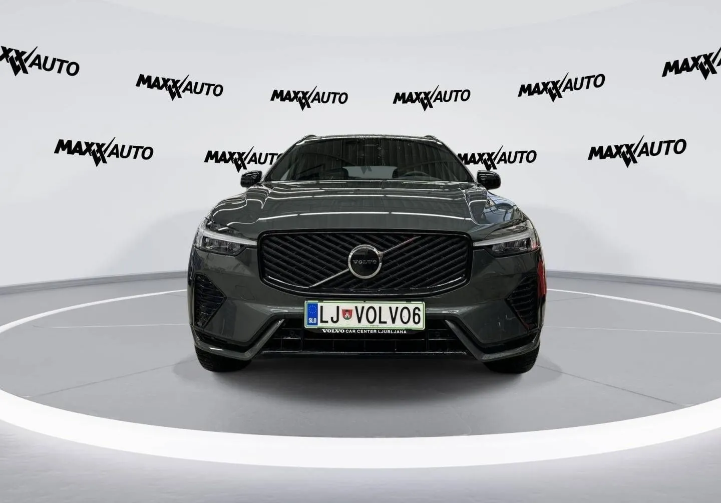 Zunanja slika - Volvo XC60 - B5 P AWD Plus Dark... - 2