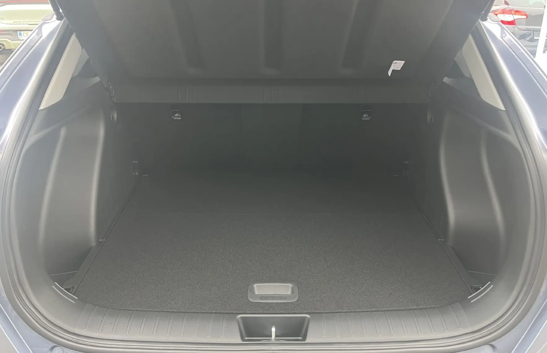 Zunanja slika - Hyundai Kona - Electric 48.6 kWh 99kW PREMIUM+ WINTER - 5