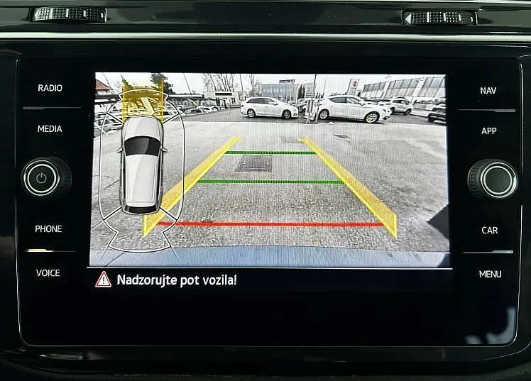 Zunanja slika - Volkswagen Tiguan - 1.5 TSI ACTIVE-ASISTENCE-HUD-VLEČNA KLJUKA - 11