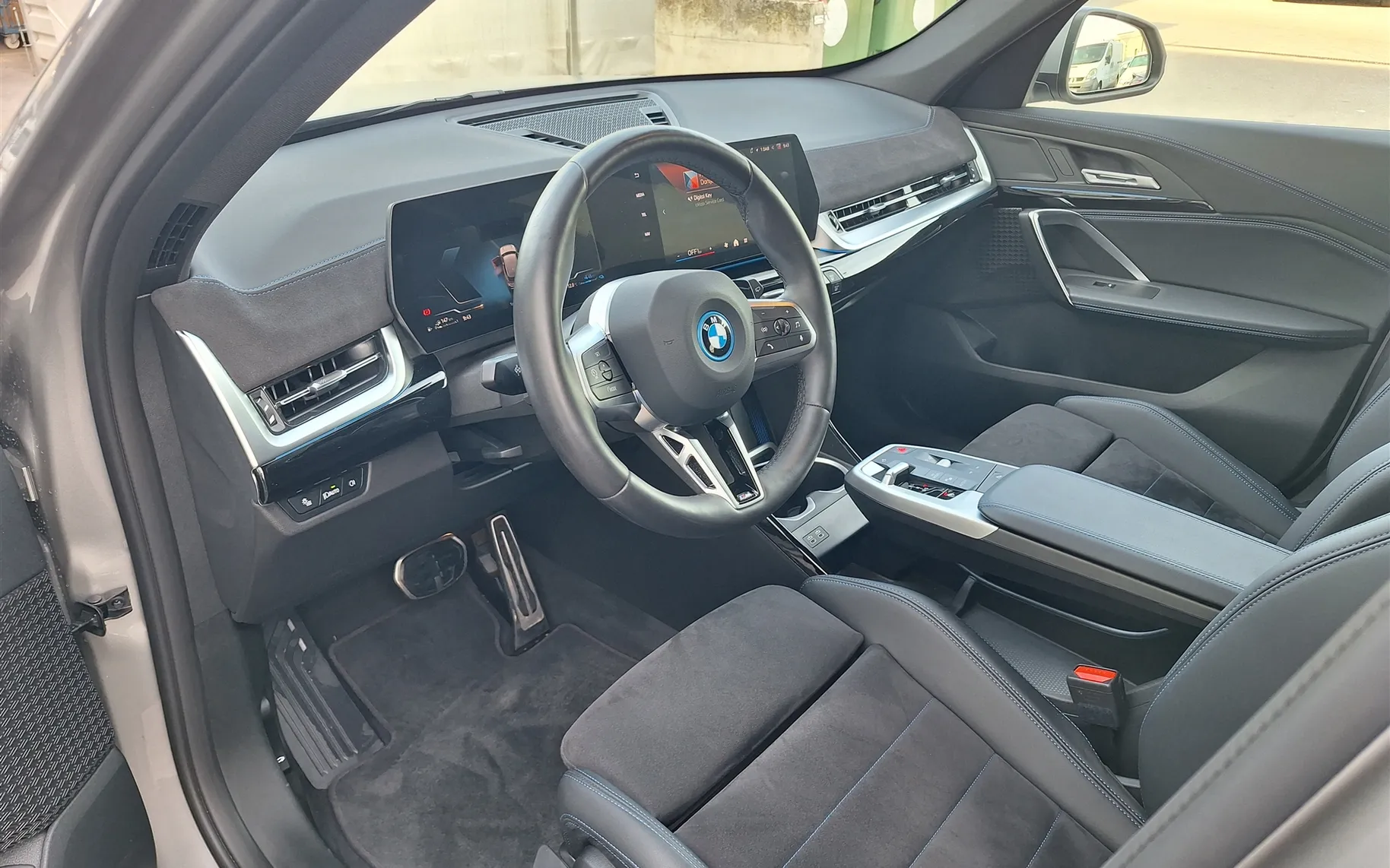 Zunanja slika - BMW X1 - xDrive30e - 5