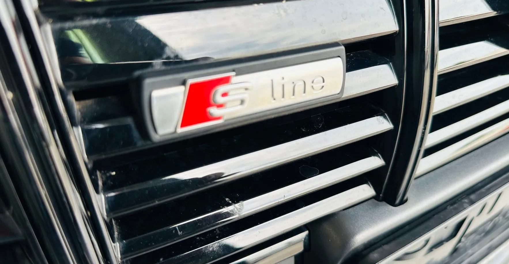 Zunanja slika - Audi e-tron - Audi  50 quattro S line.NEMŠKI+4ALU.USNJE - 4