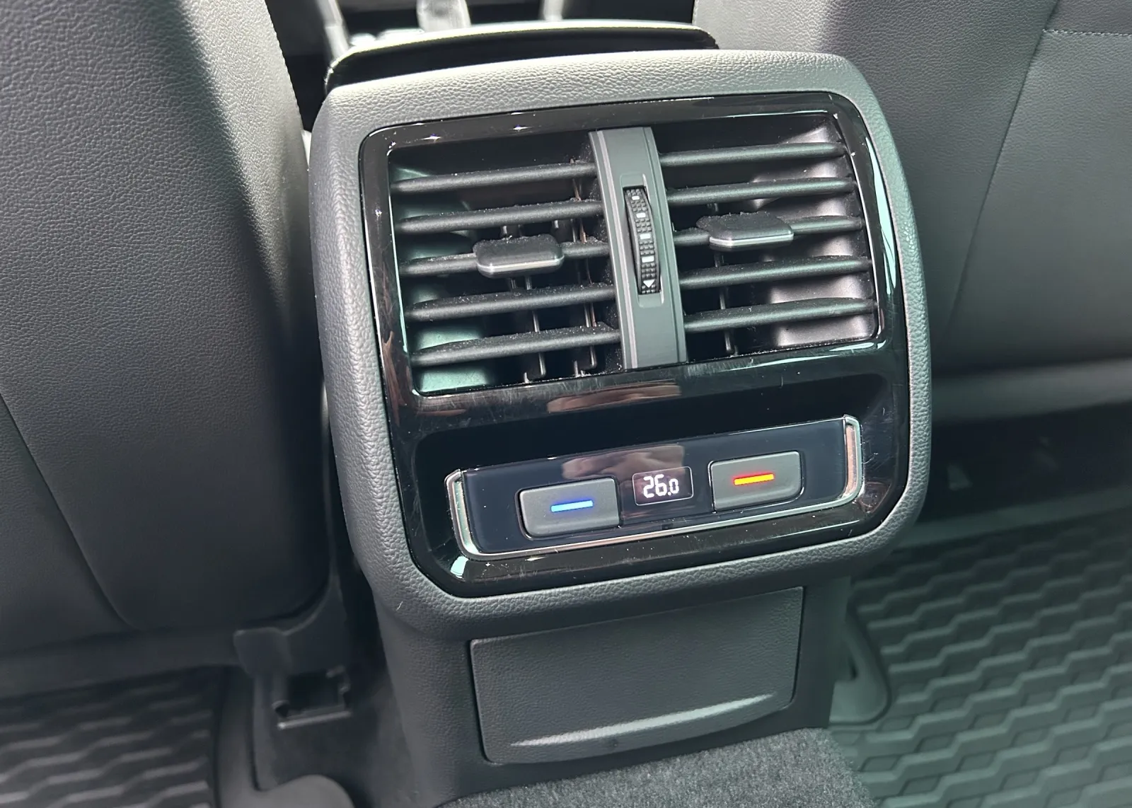Zunanja slika - Volkswagen Passat - 4motion 2,0 TDI DSG - 4