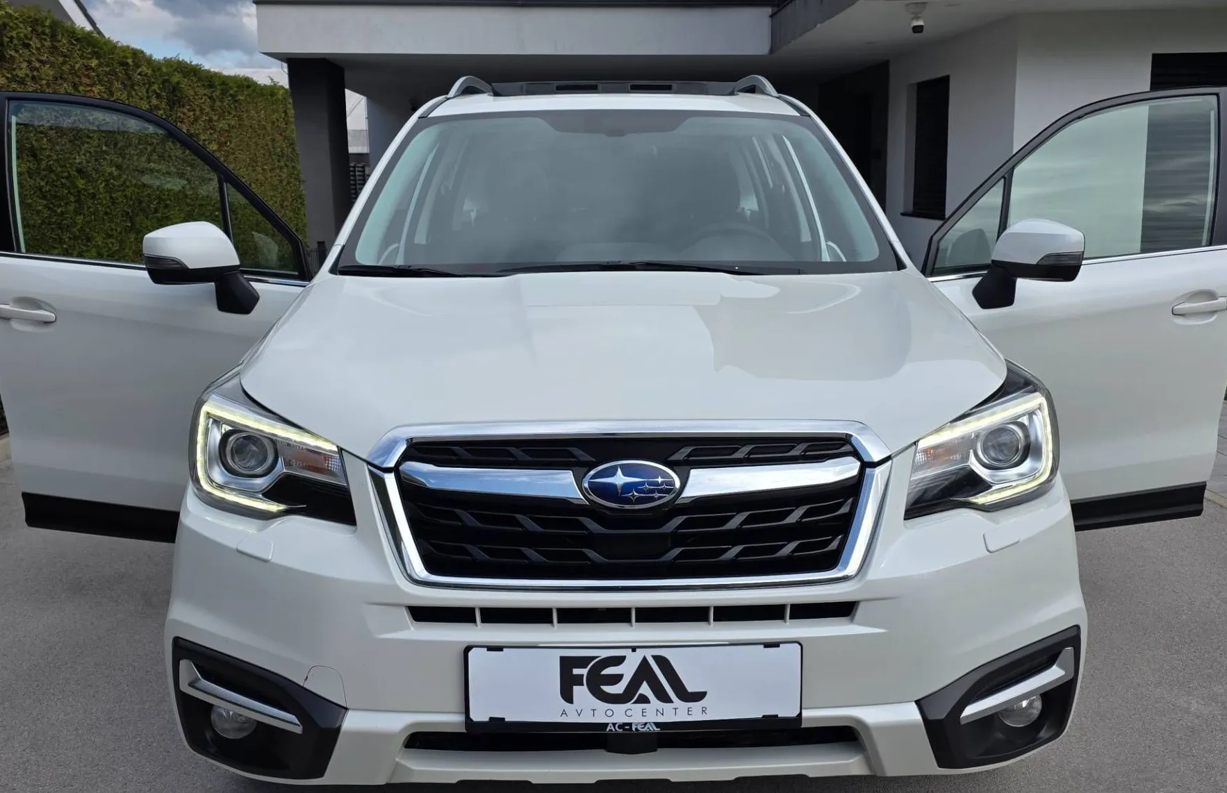 Zunanja slika - Subaru Forester - 2.0D-4X4-1 LASTNIK-143.000KM-PANORAMA-XENON-LED- - 7