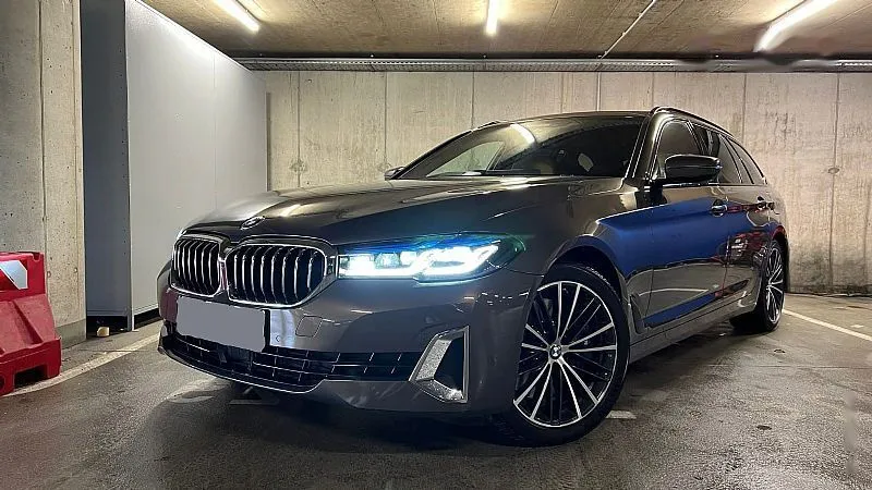 Zunanja slika - BMW Serija 5 - 540d xDrive - MAX OPREMA - 1.LASTNIK - - 2
