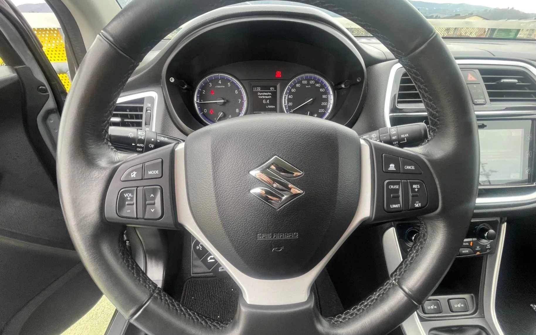 Zunanja slika - Suzuki S-Cross - SX4 1.4 BOOSTERJET HYBRID.NEMŠKI.KAMERA.LED.. - 14