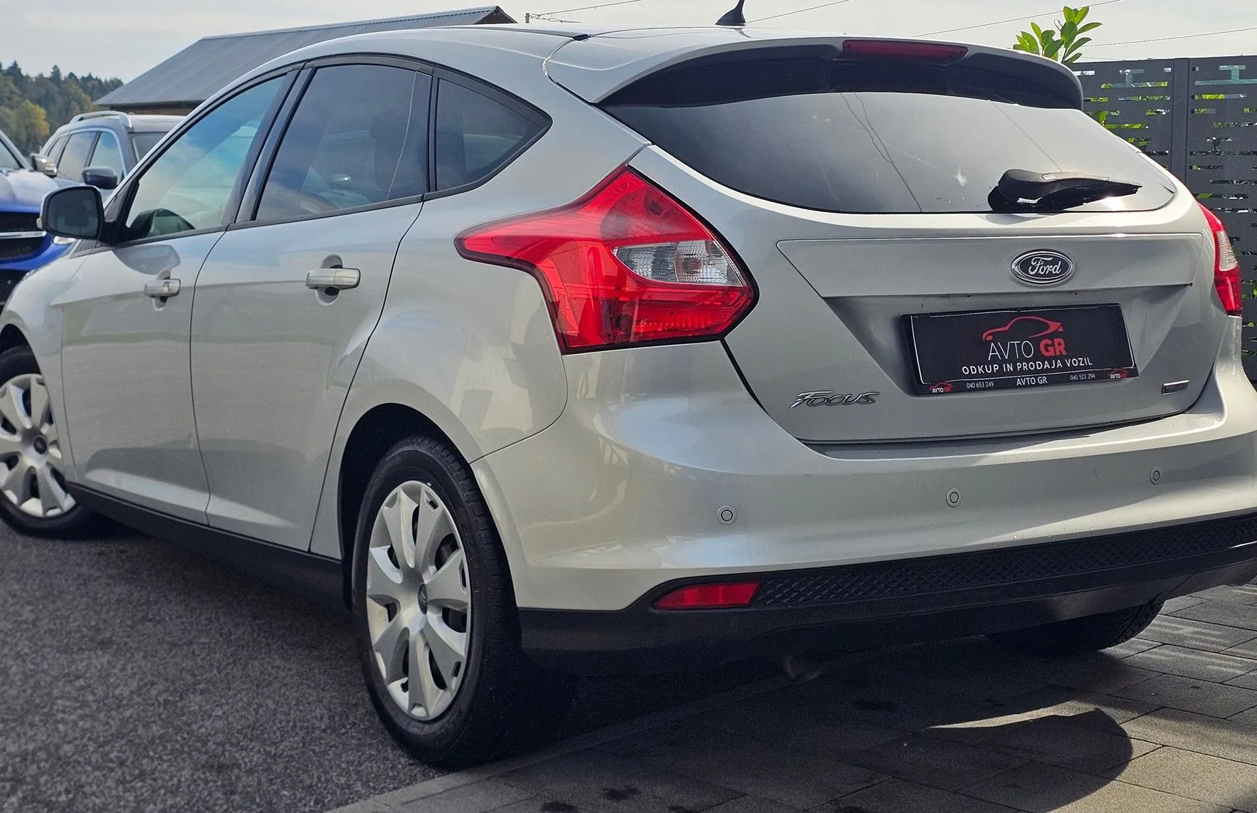 Zunanja slika - Ford Focus - 1.6 TDCi.Trend ECOnetic-VINJETA-ZIM.GUME DARILO - 8