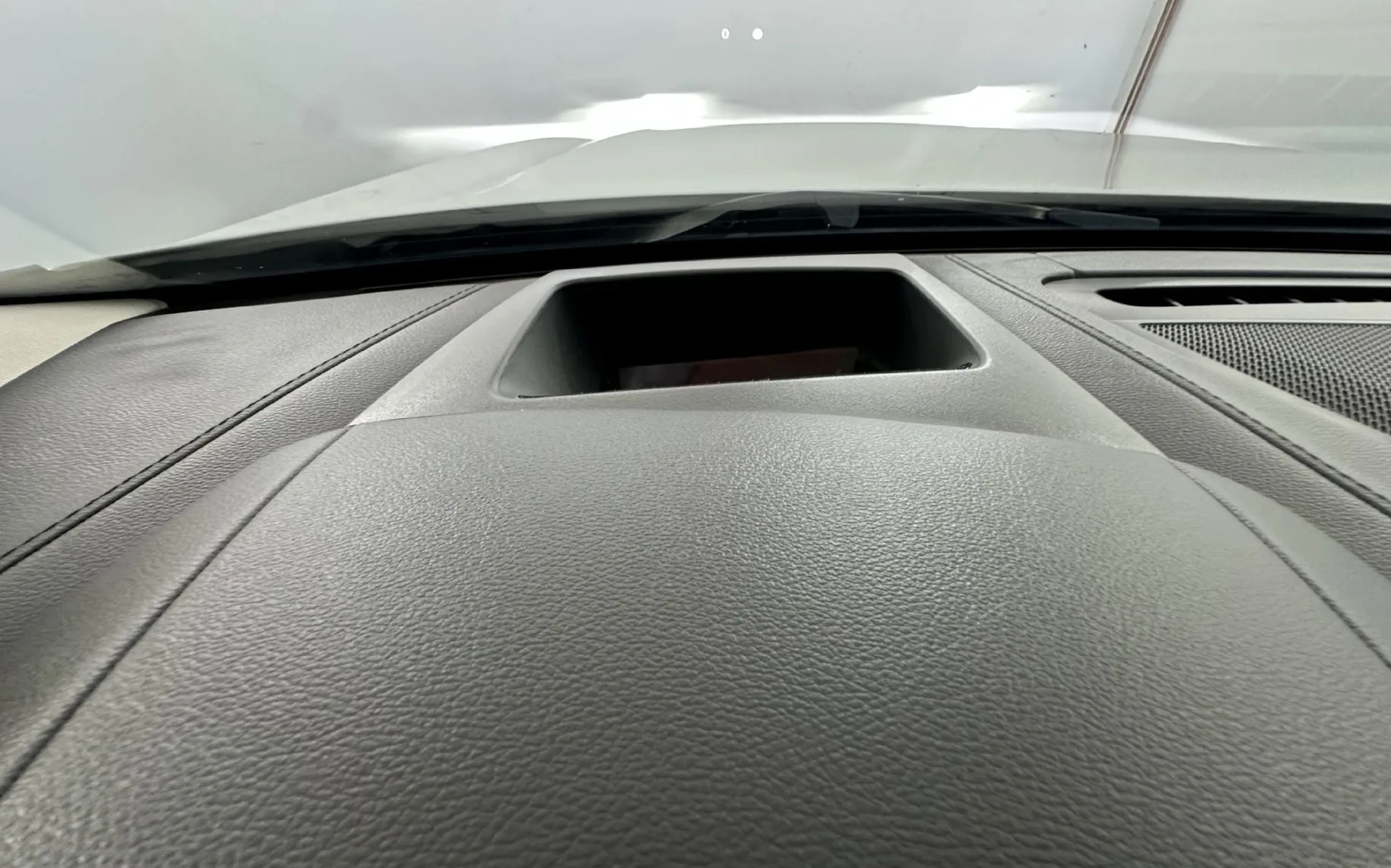 Notranja slika - Volvo V90 Cross Country - 2.0 B4 D Ultimate AWD.KAMERA.LED.PANORAMA - 16