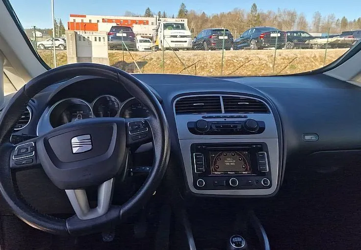 Zunanja slika - Seat Altea XL - 1.6 TDI DPF Style  LEPO OHRANJEN - 7