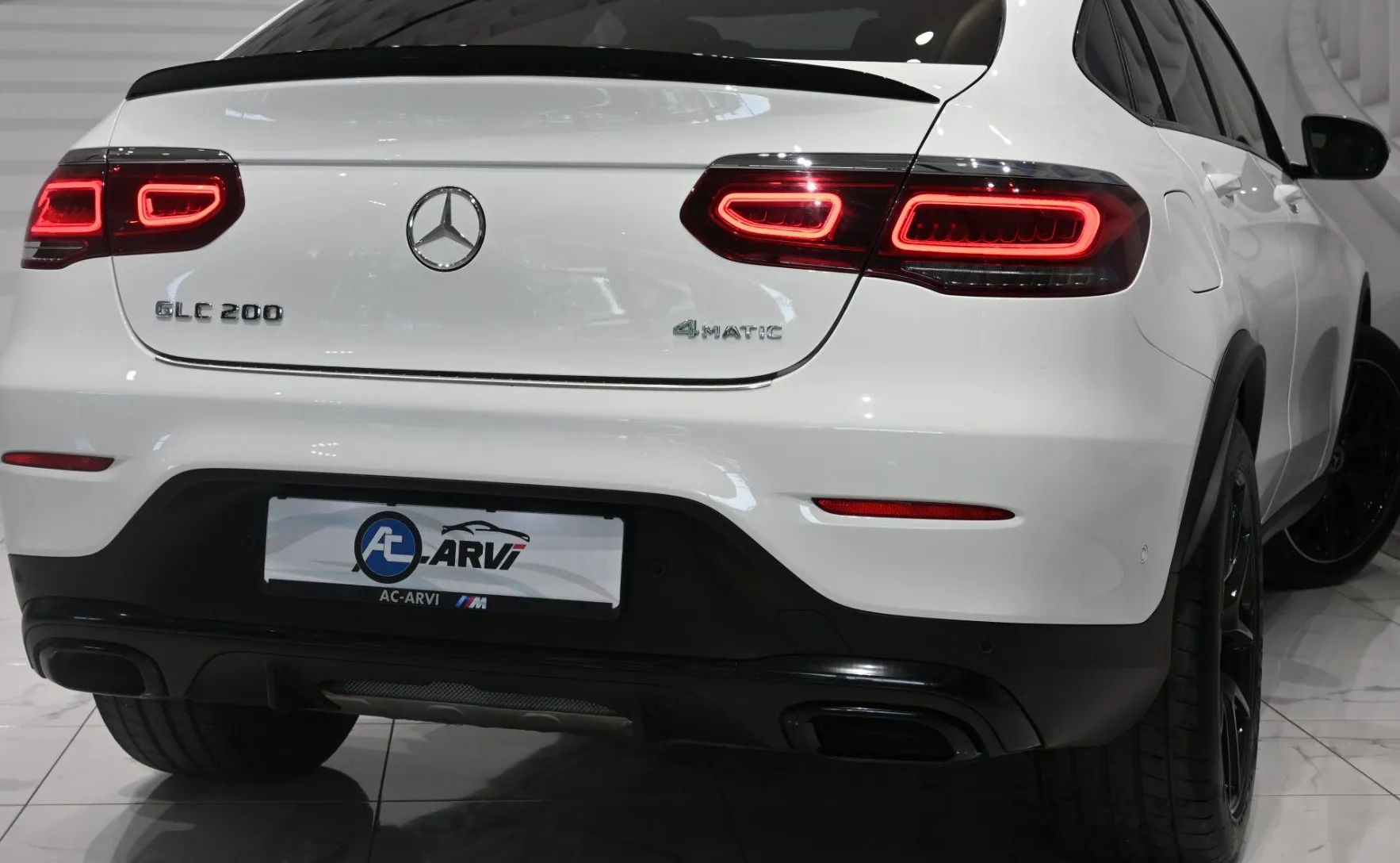 Zunanja slika - Mercedes-Benz GLC-Razred - GLC coupe 200-AMG LINE 4MATIC-KLJUKA-ADAPT.LED-VIRTUAL - 4
