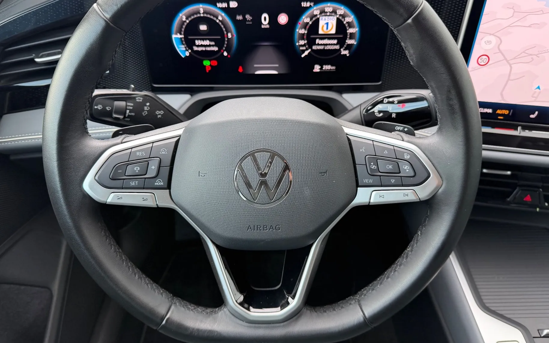 Notranja slika - Volkswagen Passat Variant - 2.0 TDI BMT Business DSG-LED-ACC-Mrtvi kot-Masaža. - 10