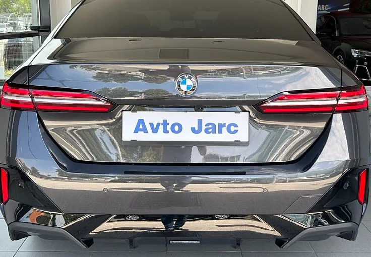 Zunanja slika - BMW Serija 5 - : 520d M SPORT-PANO-HUD-HARMAN-HLAJENJE SEDEŽEV - 3