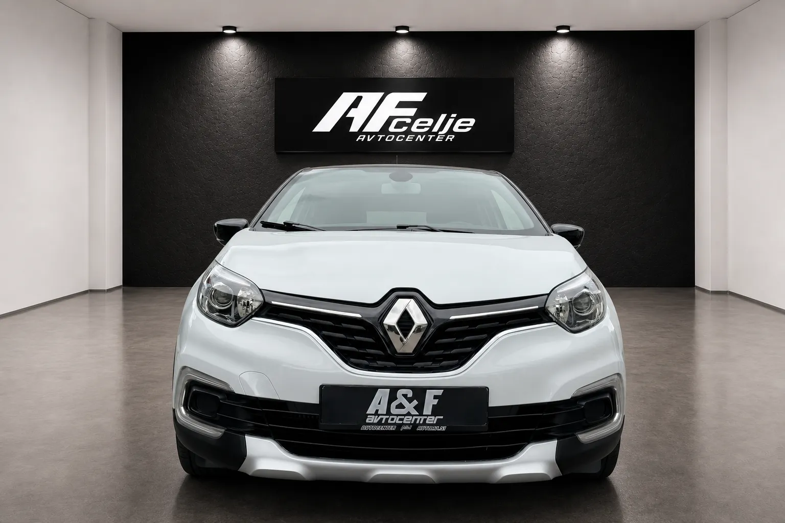 Zunanja slika - Renault Captur - TCe 90-LIMITED-34.000km-LED-NAVI-TEMPOMAT-PDC- - 2