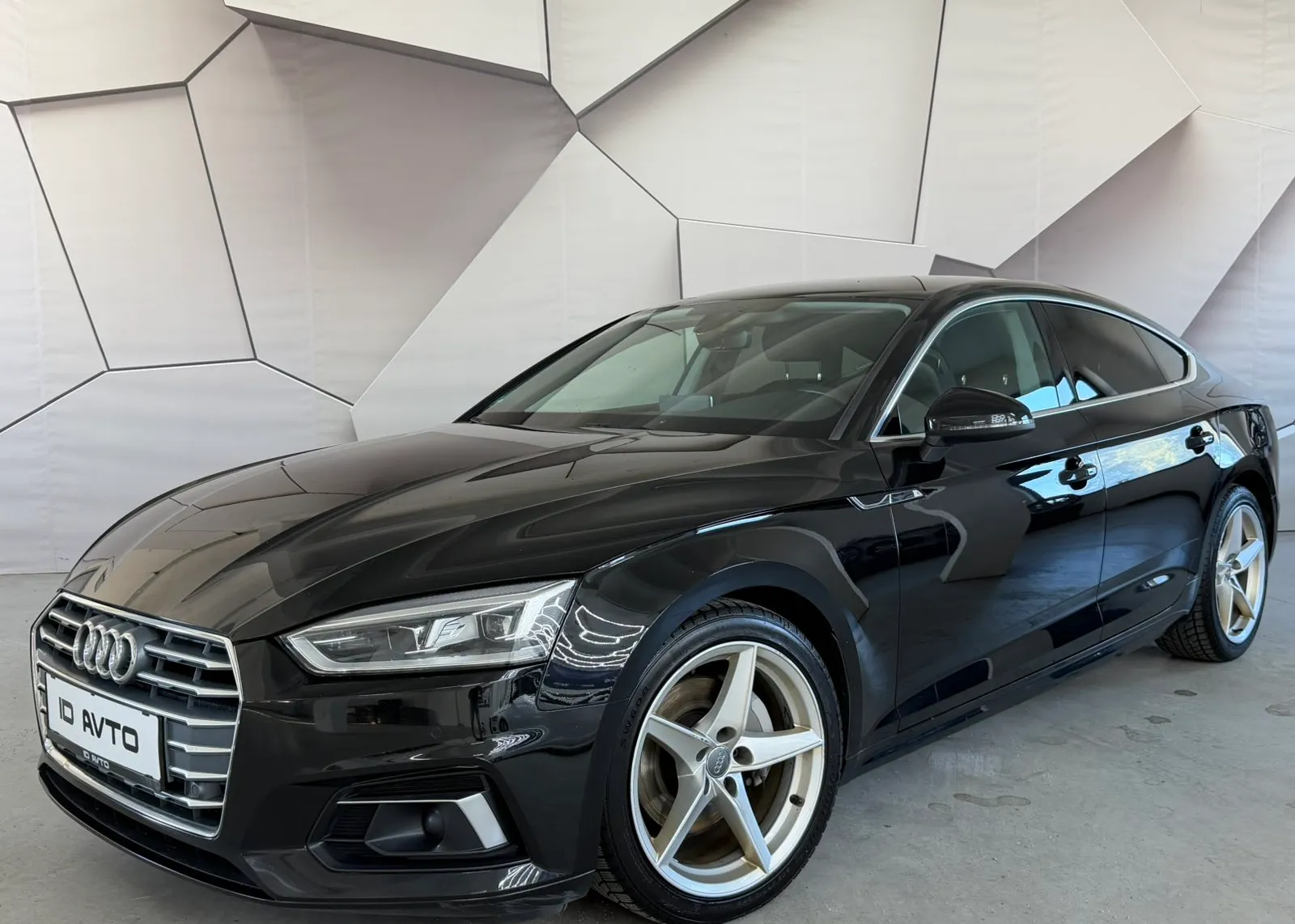 Zunanja slika - Audi A5 - Sportback 2,0 TDI Sport S tronic - 2