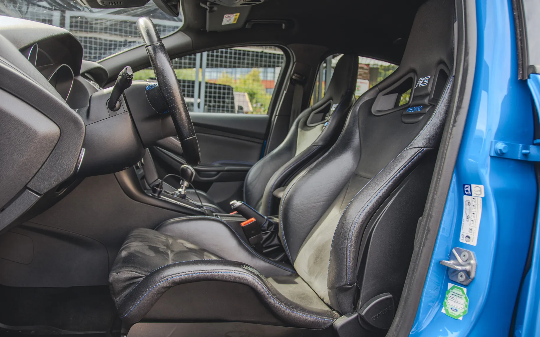 Zunanja slika - Ford Focus - 2.3 EcoBoost RS 4x4-RECARO-BREMBO-NAVI-SYNC-DAB-19 - 10