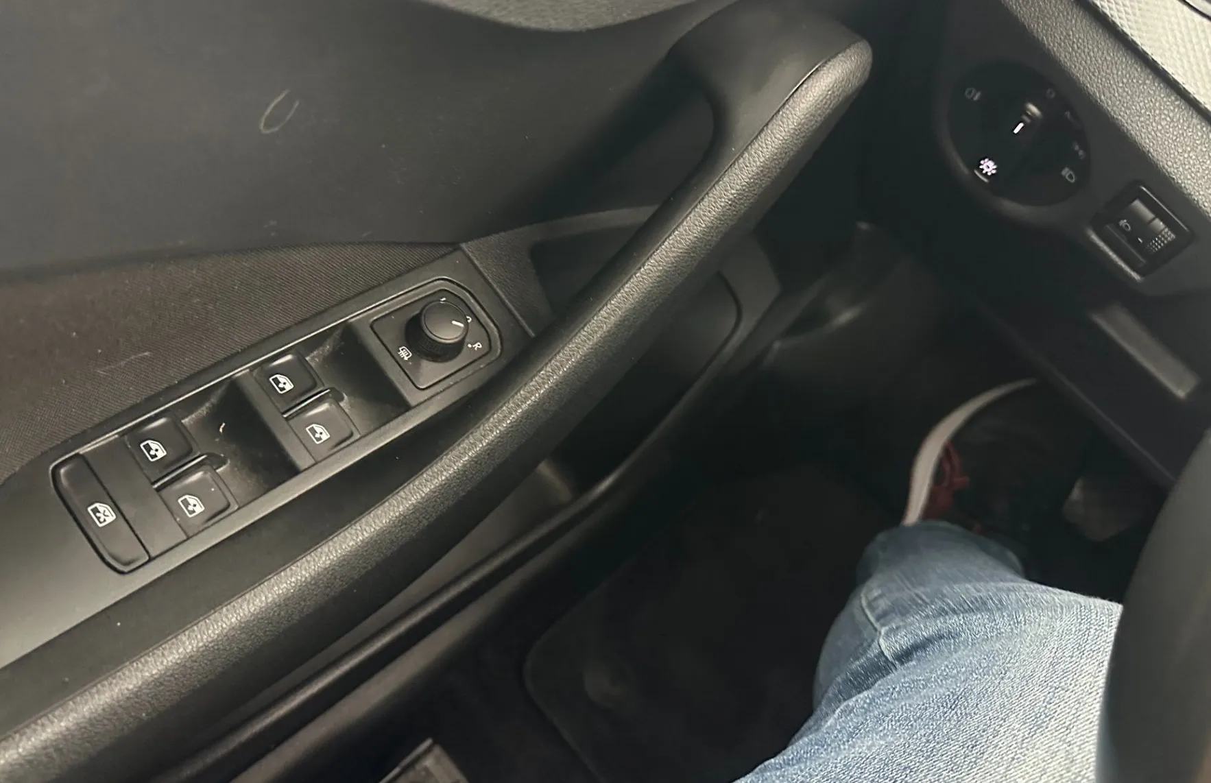 Zunanja slika - Škoda Kamiq - 1.0 TSI 70 kw.2023.SAMO 47.900 KM - 12