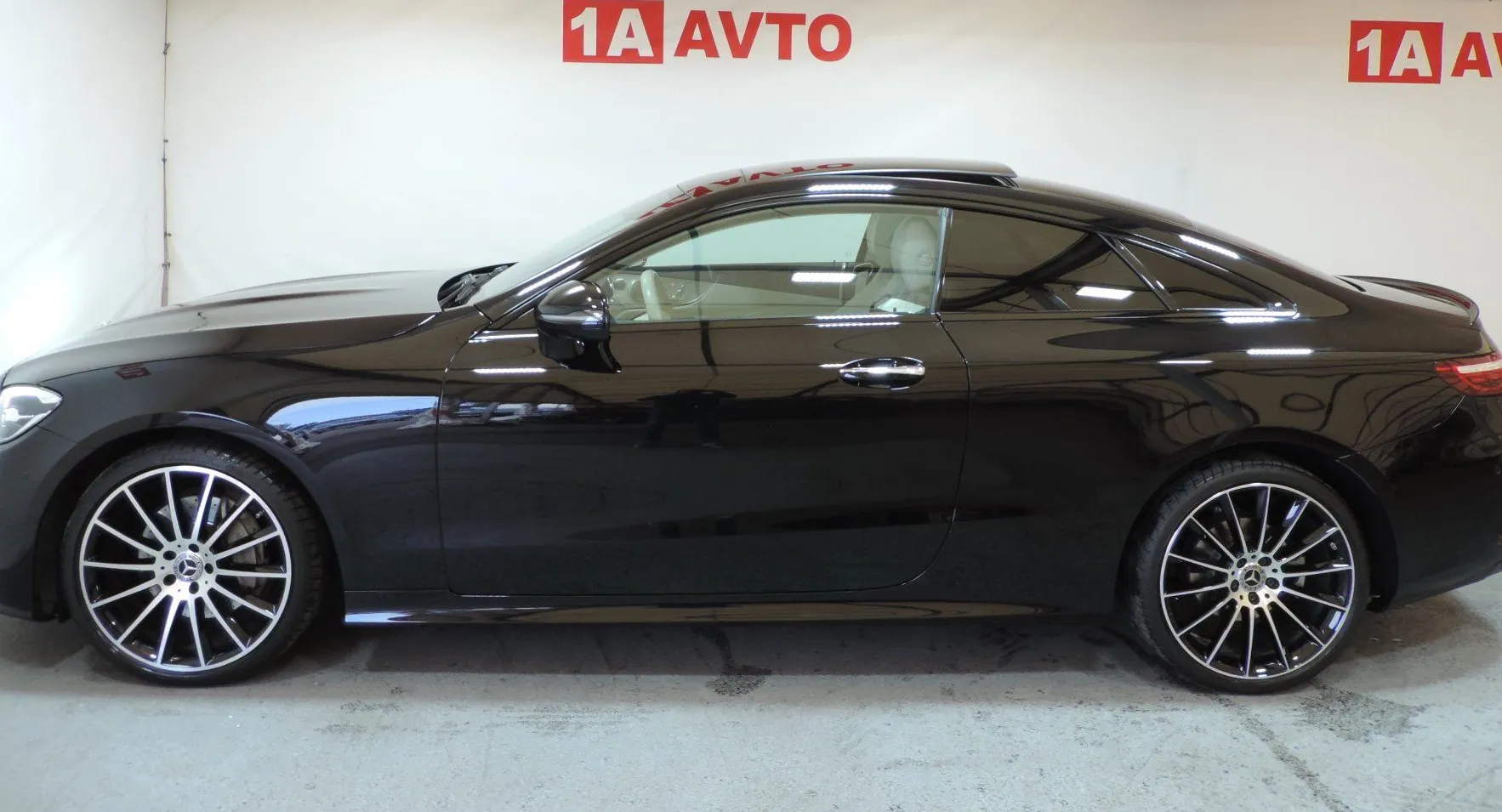 Zunanja slika - Mercedes-Benz E-Razred - 300d 4-MATIC AUT. - 8