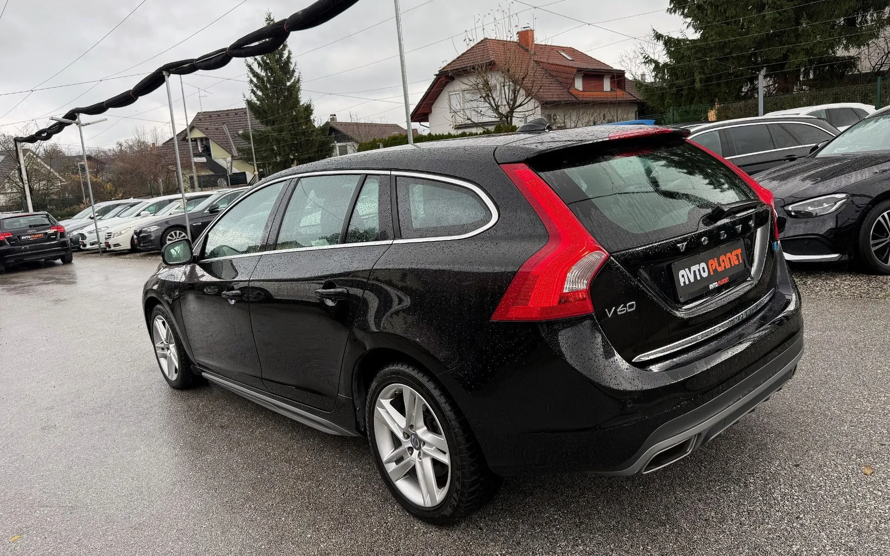 Zunanja slika - Volvo V60 - 2.4 D6 TwinEngine AWD HYBRID POLSTAR AUT. XENON - 1